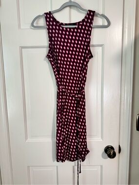 Banana Republic Sleeveless Pink and Black Printed Midi Dress